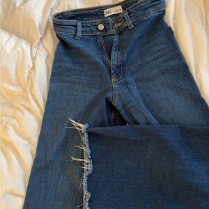 Zara Women's Dark Blue marine Jean